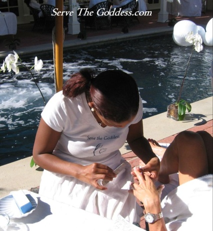 Enjoy a manicure poolside at home.